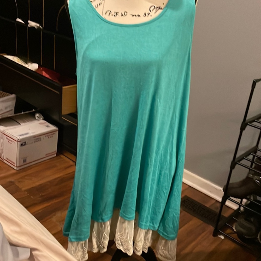 Sleeveless dress
